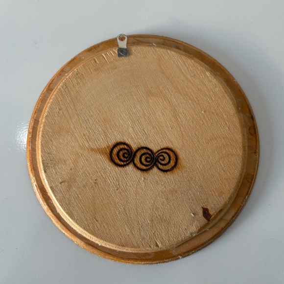 Hand Painted Polish Folk Art Pyrography Folk Art Wooden Wall Plate 7” - Picture 4 of 5